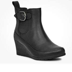 UGG ARLETA WATERPROOF BOOT